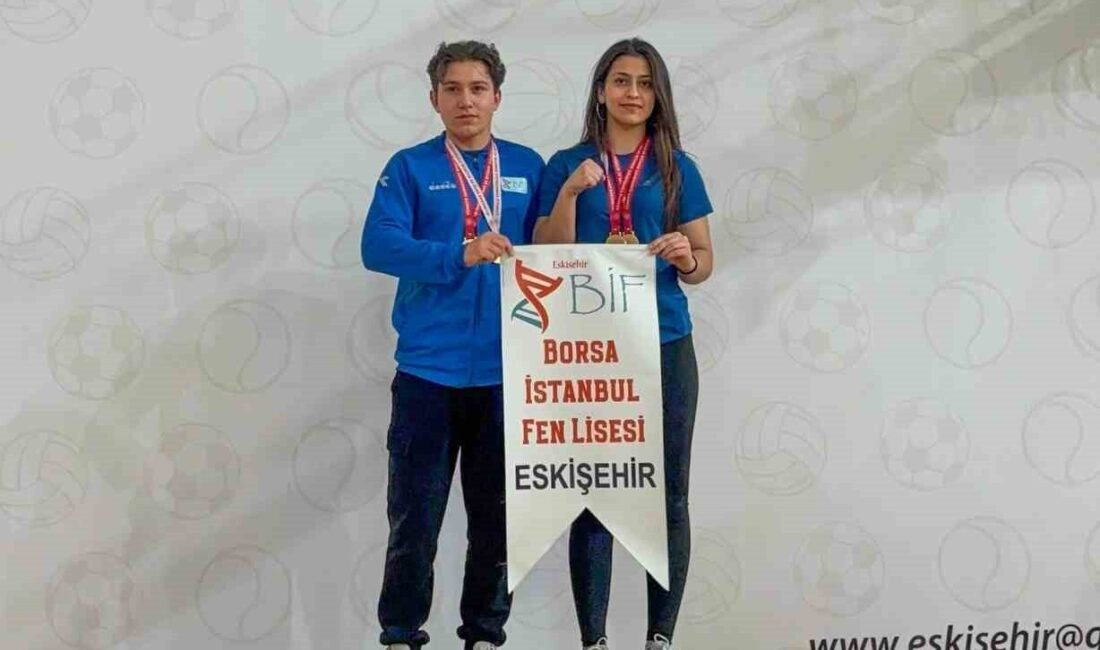 Eskişehirli genç sporcular, Yenikent’te düzenlenen Eskişehir Okul Sporları Gençler A
