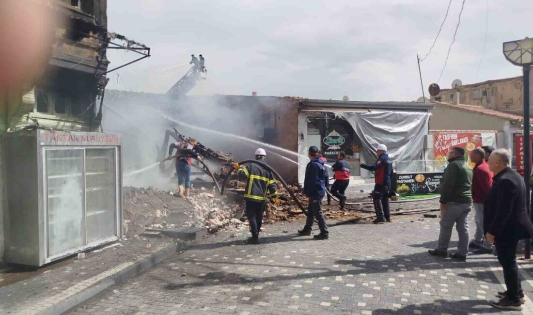 Afyonkarahisar’da bir manifatura dükkanında çıkan yangın sonrası büyük çapta madde