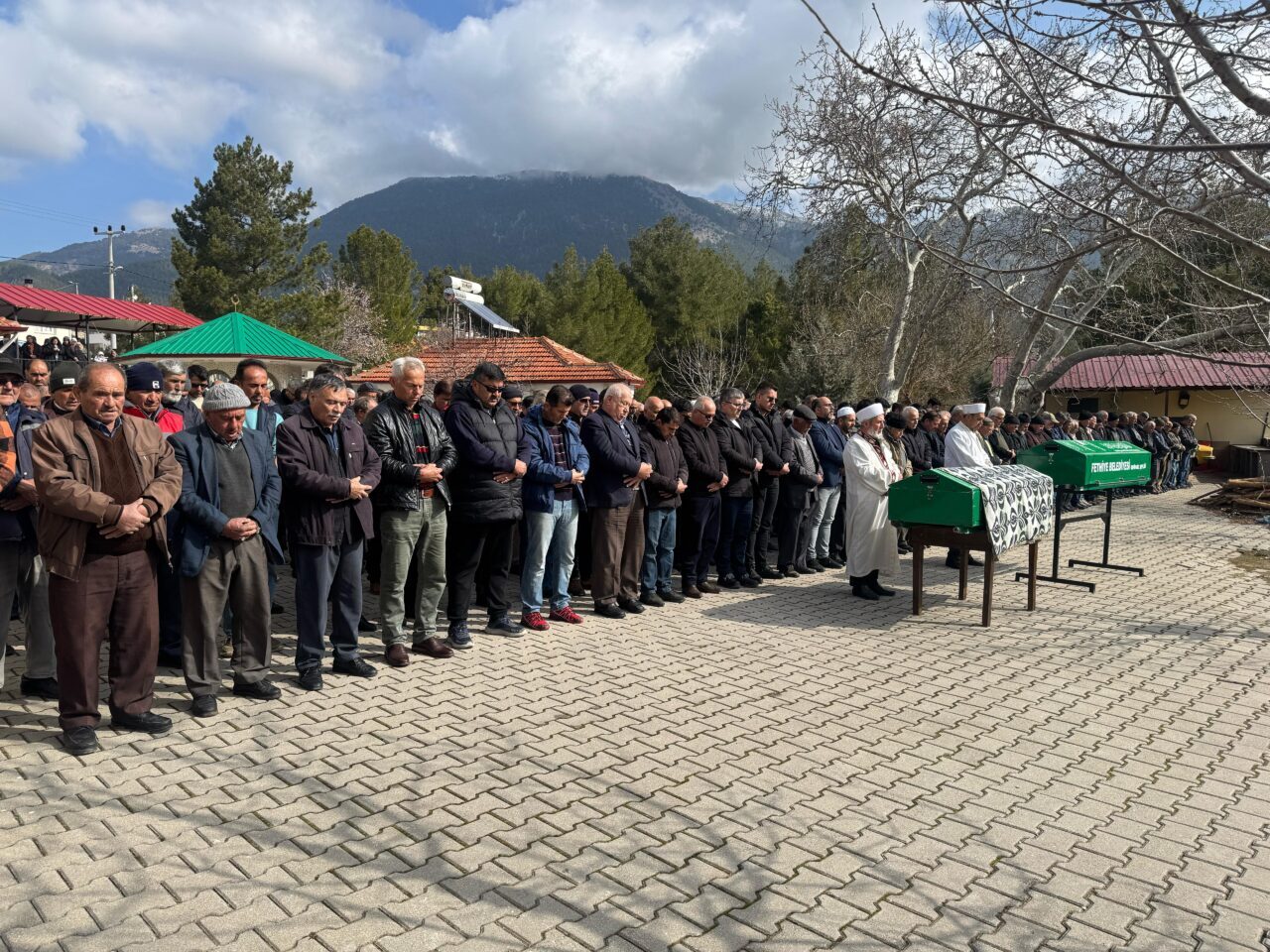 MUĞLA (AA) – Muğla'nın Fethiye ilçesinde evde çıkan yangında hayatını