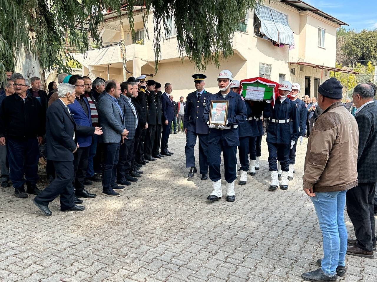 MUĞLA (AA) – Muğla'nın Seydikemer ilçesinde 94 yaşında hayatını kaybeden
