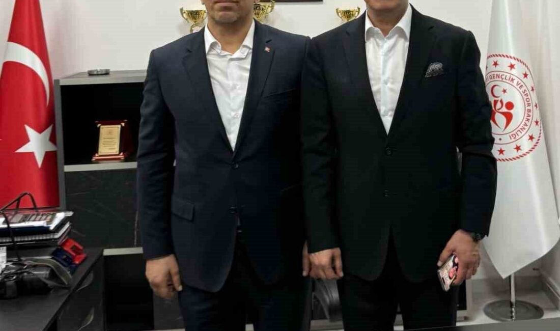 Eskişehir Milletvekili İdris Nebi Hatipoğlu, Beylikova İlçe Gençlik ve Spor