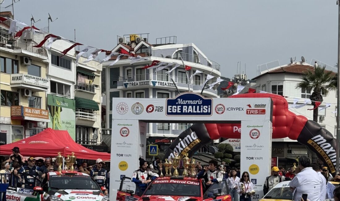 - Kerem Kazaz ve Corentin Silvestre'den oluşan Team Petrol Ofisi,