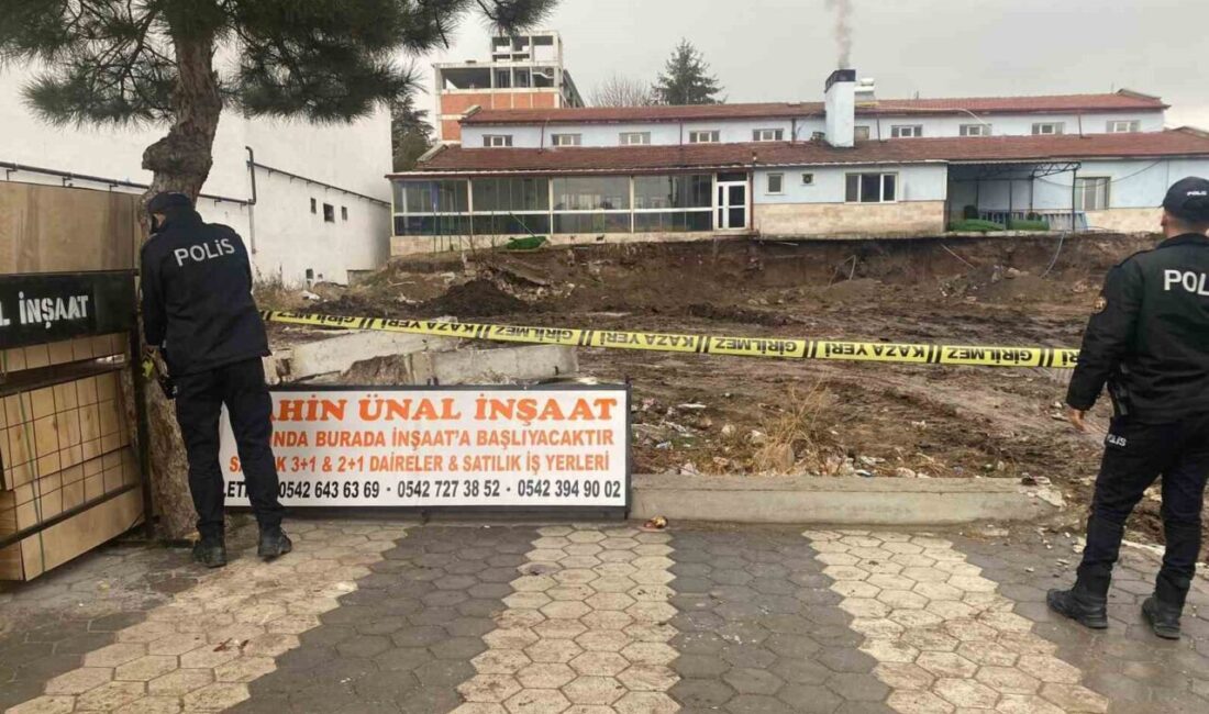Afyonkarahisar’ın Emirdağ ilçesinde devam eden bir inşaatın faaliyetleri çevresinde bulunan