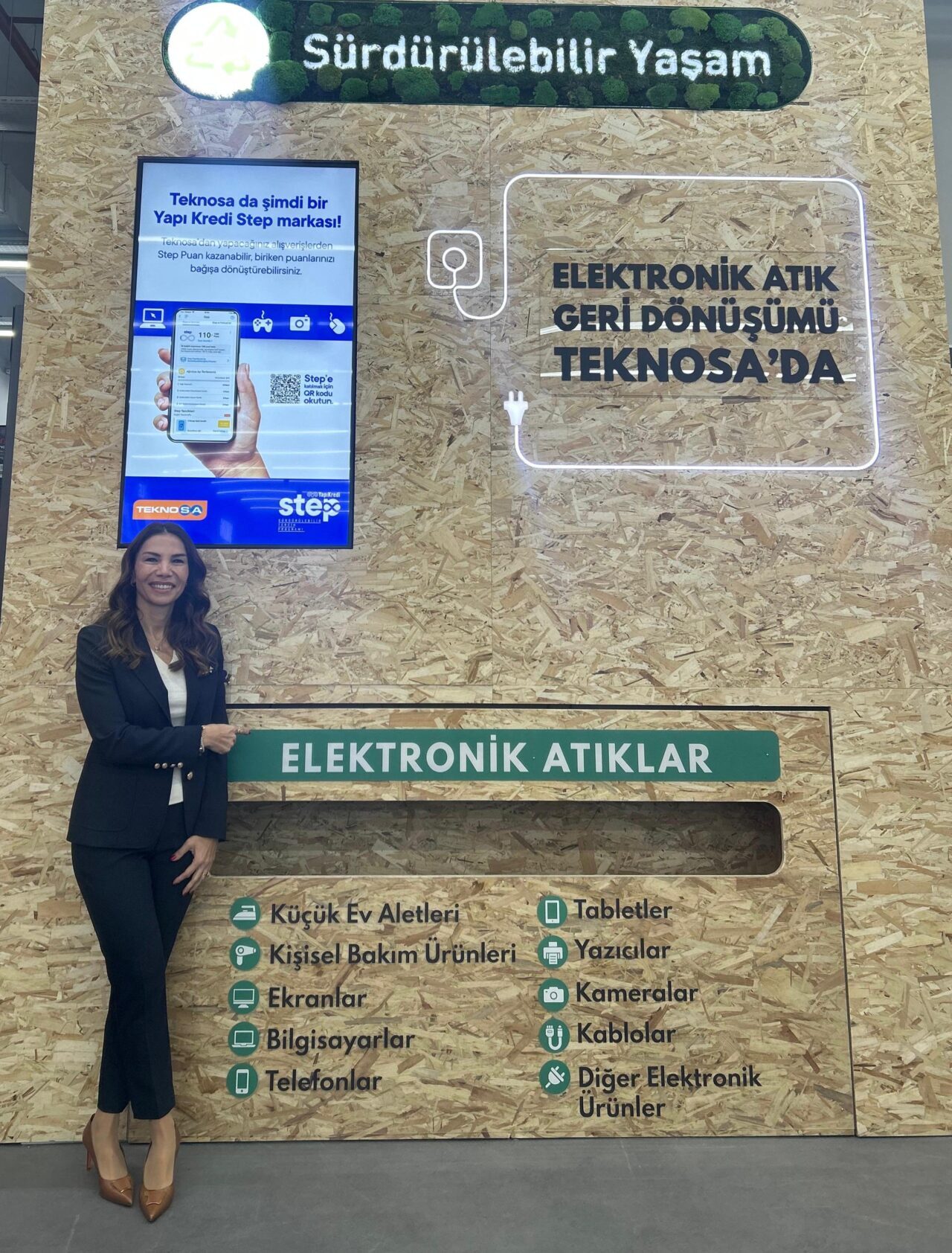 - Teknosa CEO'su Sitare Sezgin:
- "BIST Sürdürülebilirlik Endeksi'ne girmek, kararlılığımızın