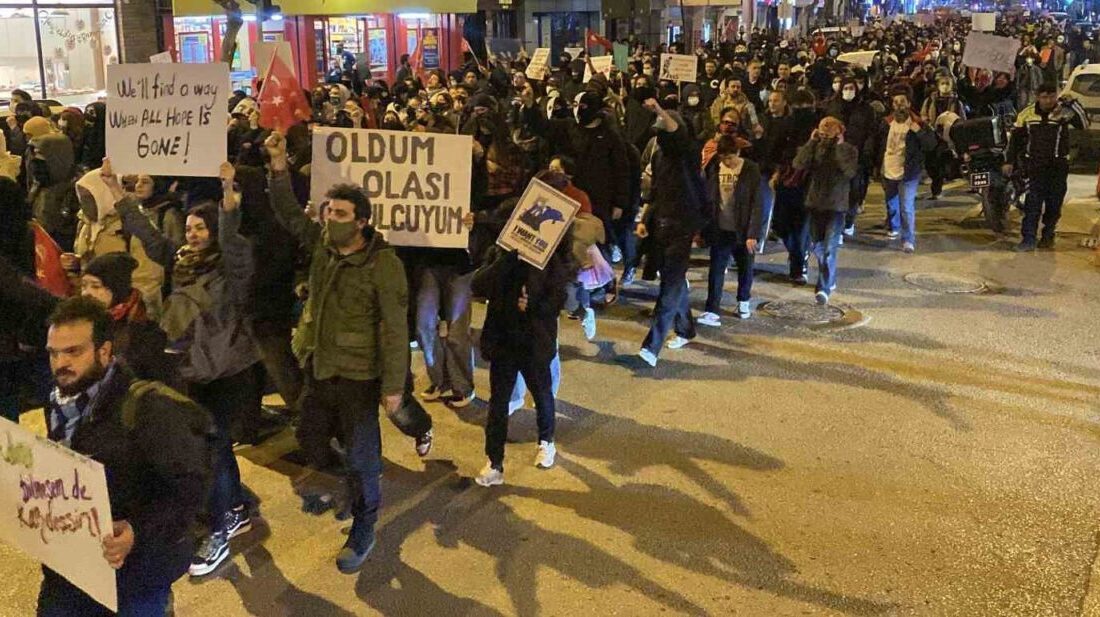 Eskişehir’de son 4 gün içerisinde gerçekleşen sokak olaylarında vatandaşları galeyana