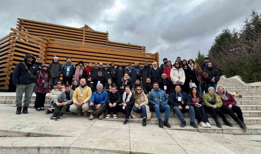 Eskişehir Büyükşehir Belediyesi, turist rehberlerini Eskişehir’de ağırladı. 48 profesyonel turist
