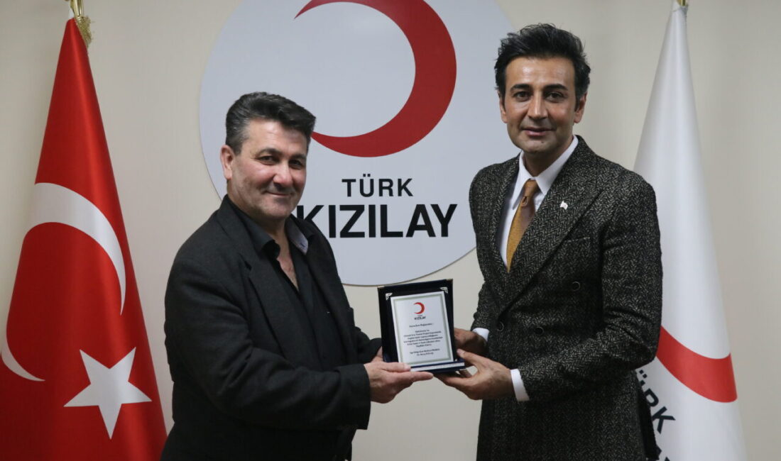 İZMİR (AA) – Türk Kızılay Ege Bölge Kan Merkezi'ne en