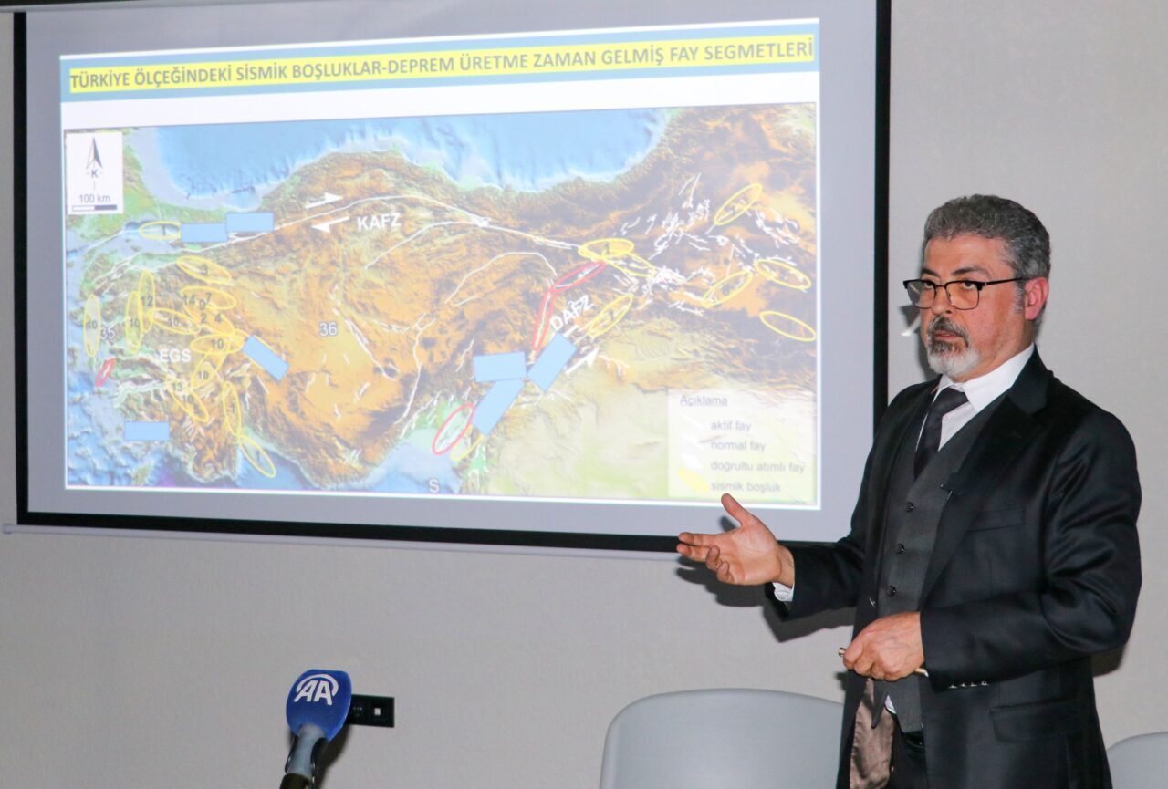 İZMİR (AA) – Dokuz Eylül Üniversitesi (DEÜ) Deprem Araştırma ve