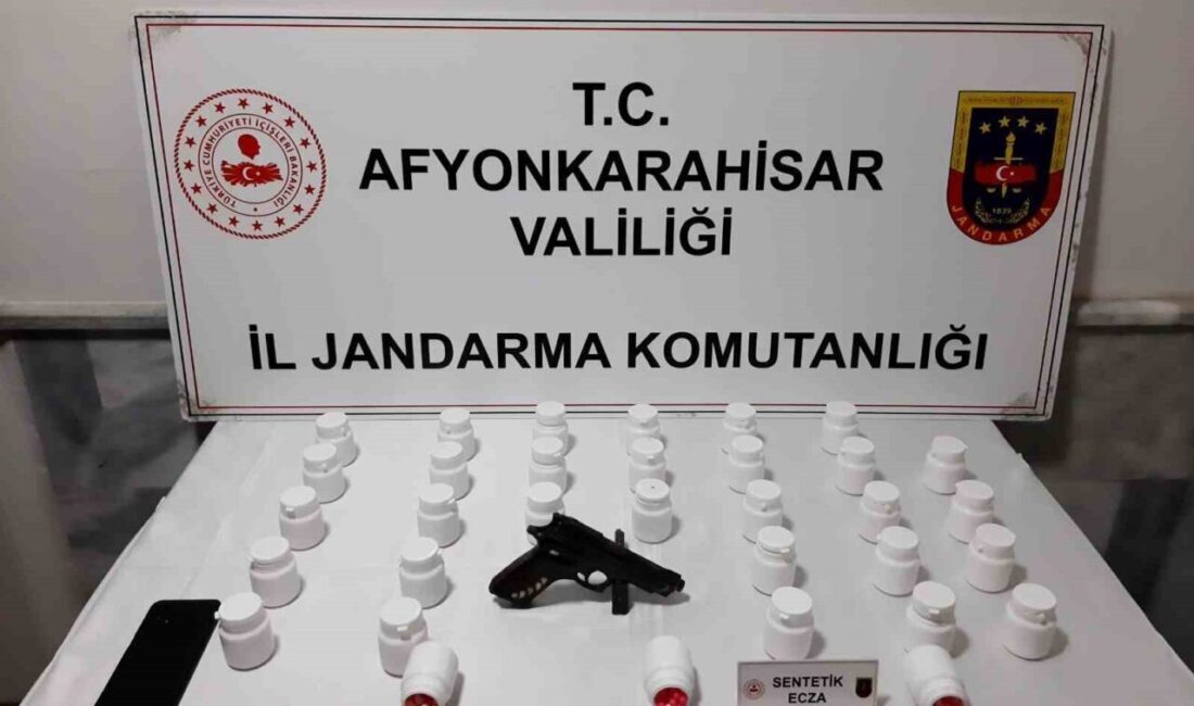 Afyonkarahisar’da jandarma ekipleri şehir dışından temin ettiği bin 813 adet