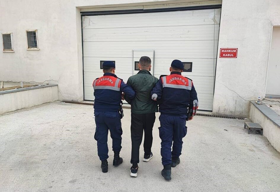 Eskişehir’de jandarma ekiplerince, uyuşturucu ticareti yaptığı belirlenen ve hakkında soruşturma