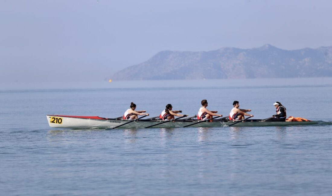 MUĞLA (AA) – Muğla'nın Fethiye ilçesinde Uzun Mesafe Deniz Küreği
