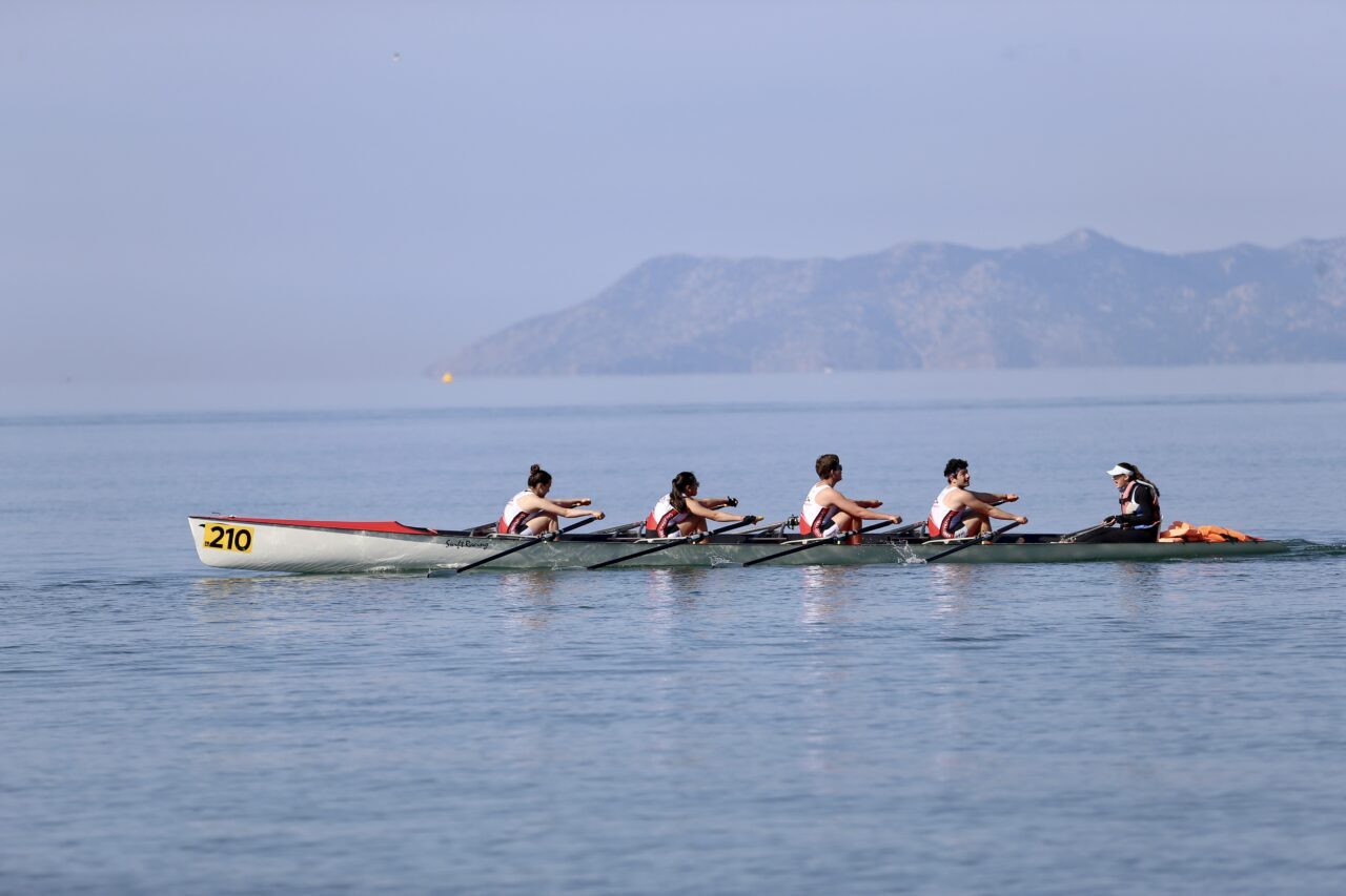 MUĞLA (AA) – Muğla'nın Fethiye ilçesinde Uzun Mesafe Deniz Küreği