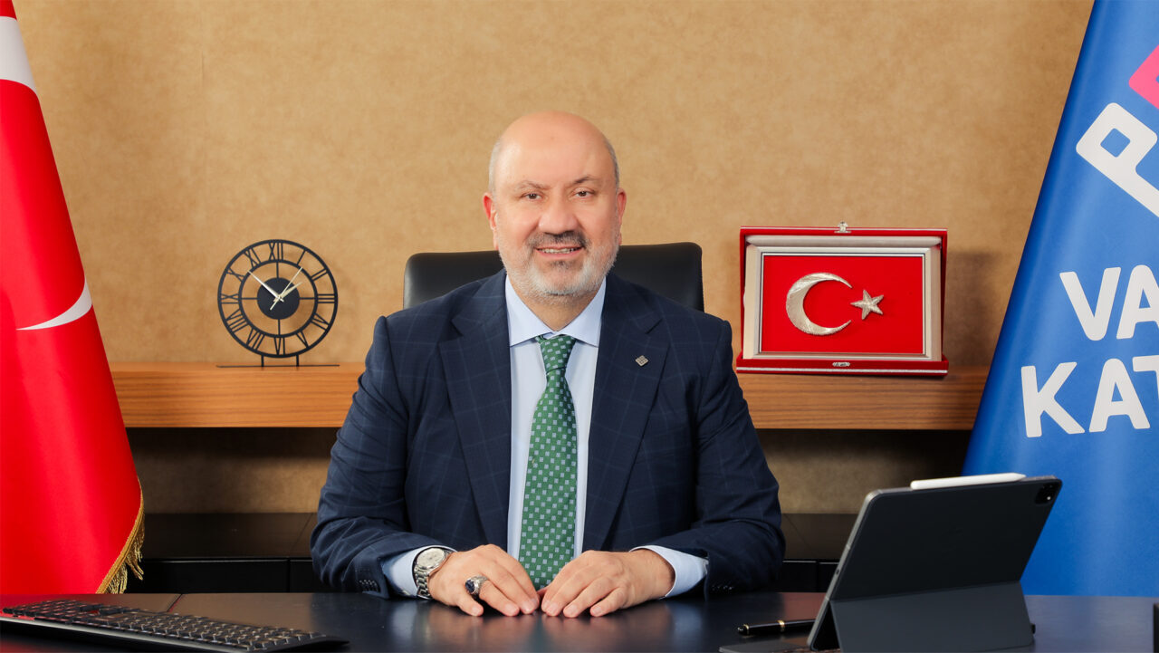 - Vakıf Katılım Genel Müdürü Mehmet Ali Akben:
- "Başta yenilenebilir