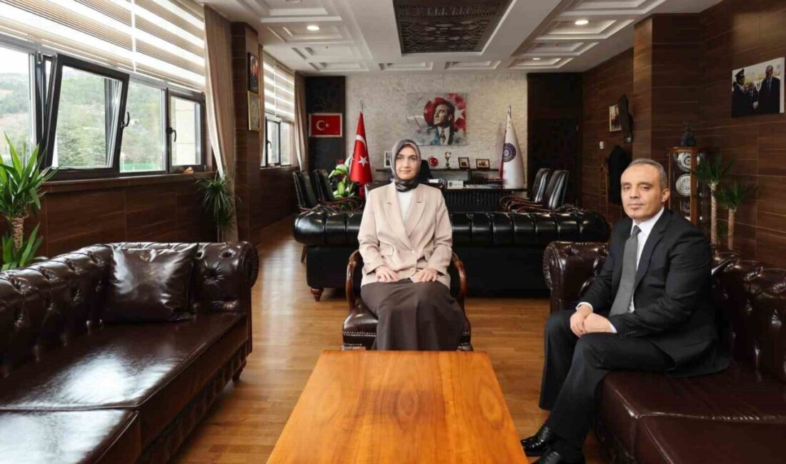 Afyonkarahisar Valisi Doç. Dr. Kübra Güran Yiğitbaşı, Afyonkarahisar’a yeni atanan