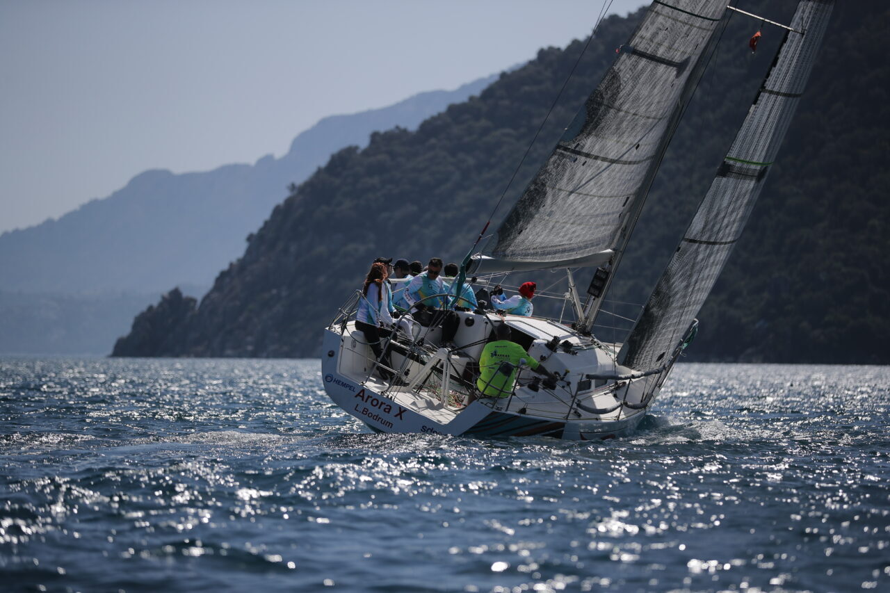 MUĞLA (AA) – Muğla'nın Marmaris İlçesinde düzenlenen Marmaris MIYC Kış