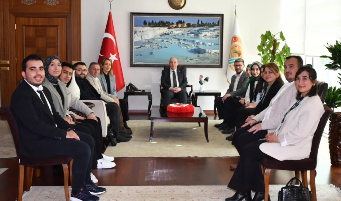 DENİZLİ (AA) – Yeşilay Denizli Şube Başkanı Hakan Şirin, Vali