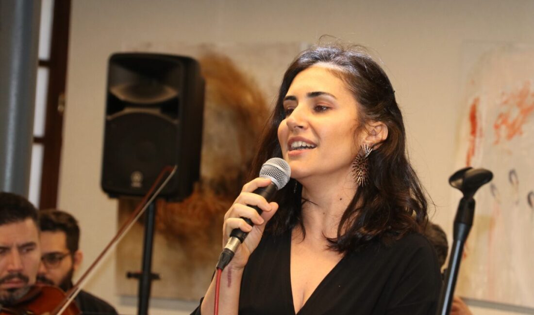 İZMİR (AA) – İzmir Devlet Türk Dünyası Dans ve Müzik