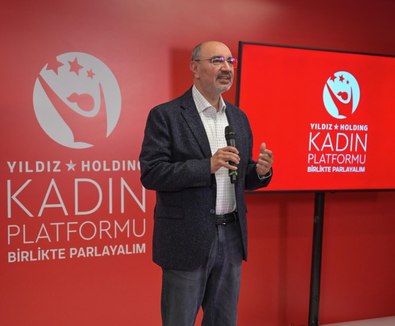 - Yıldız Holding Yönetim Kurulu Başkanı Ali Ülker:
- "Yıldız Holding