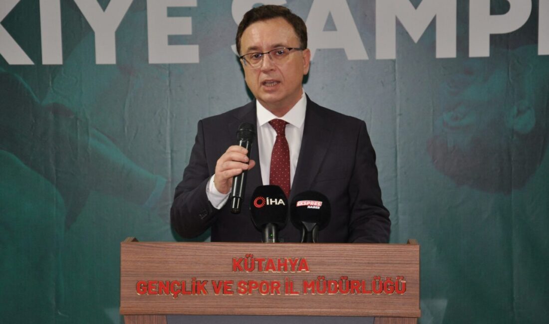 KÜTAHYA (AA) – Türkiye Güreş Federasyonu tarafından düzenlenen 17 Yaş