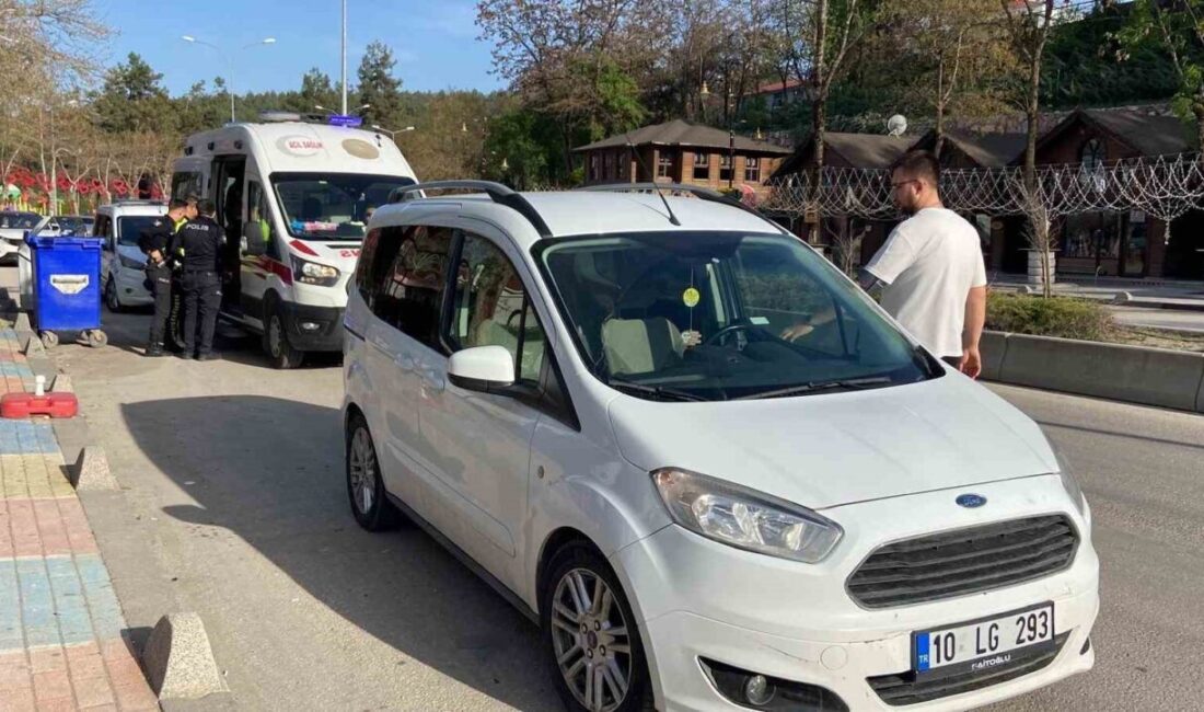 Bilecik’te otomobilin çarptığı çocuk yaralandı. Kaza; Bilecik merkez Atatürk Bulvarı