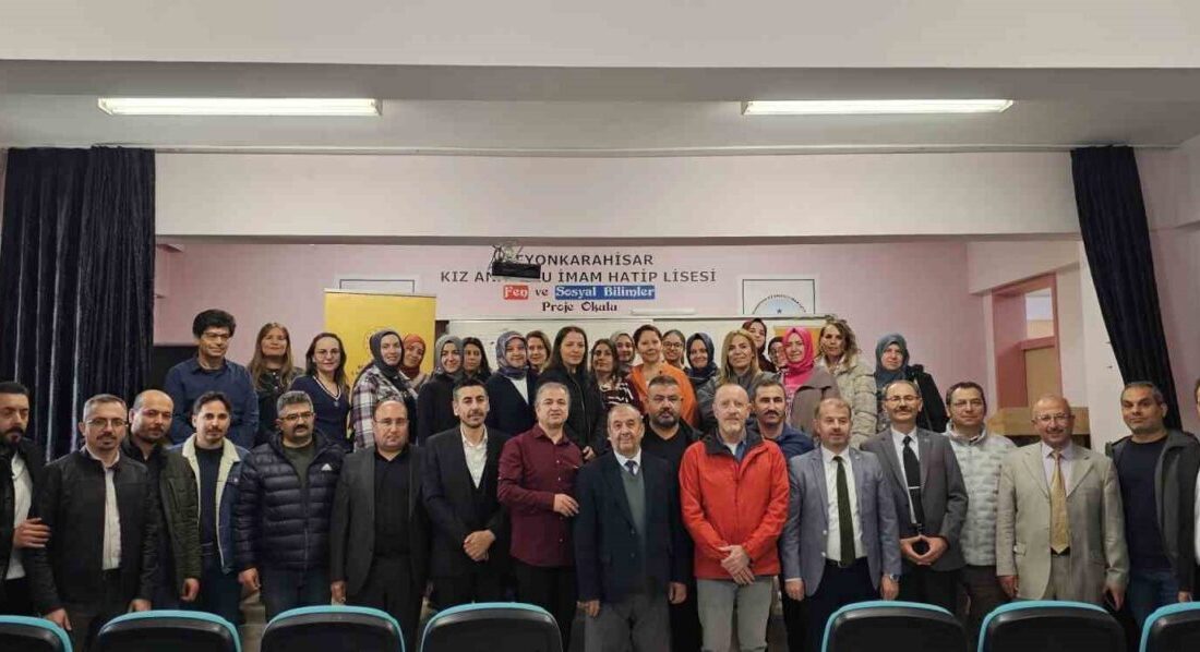Afyonkarahisar İl Milli Eğitim Müdürlüğü tarafından düzenlenen Müzik Akademisi etkinlikleri