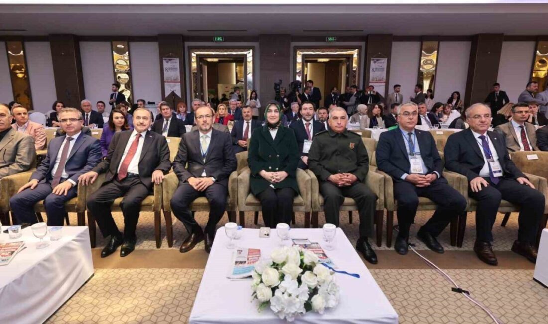 Afyonkarahisar’da bu yıl 8’incisi düzenlenen Tıbbi ve Aromatik Bitkiler Çalıştayı,