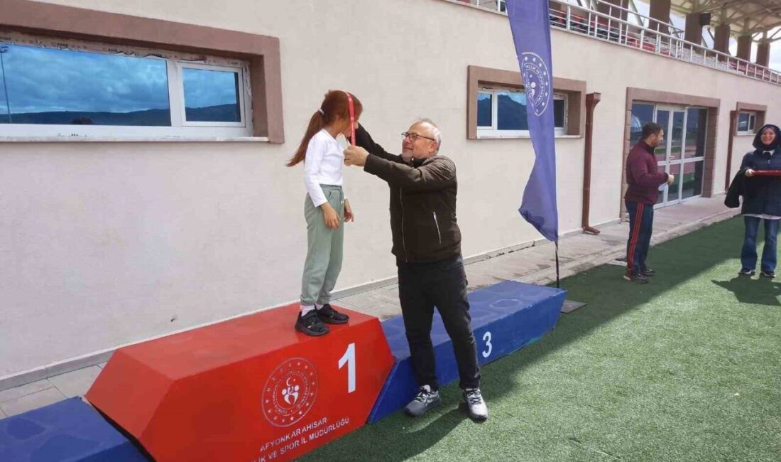 Afyonkarahisar’da bu yıl düzenlenen “Afyonkarahisar’ın En Hızlıları” atletizm müsabakaları Kocatepe