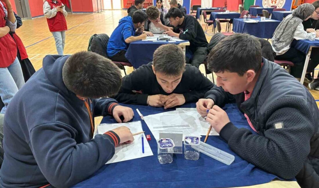 Afyonkarahisar Gençlik Merkezi’nde “10. Gençler Arası Kültür ve Sanat Bilgi