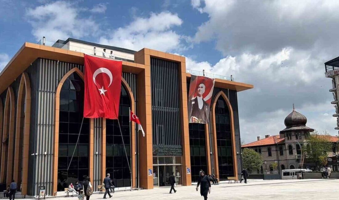 Afyonkarahisar Gedik Ahmet Paşa İl Halk Kütüphanesi, öğrencilere sunduğu sıcak