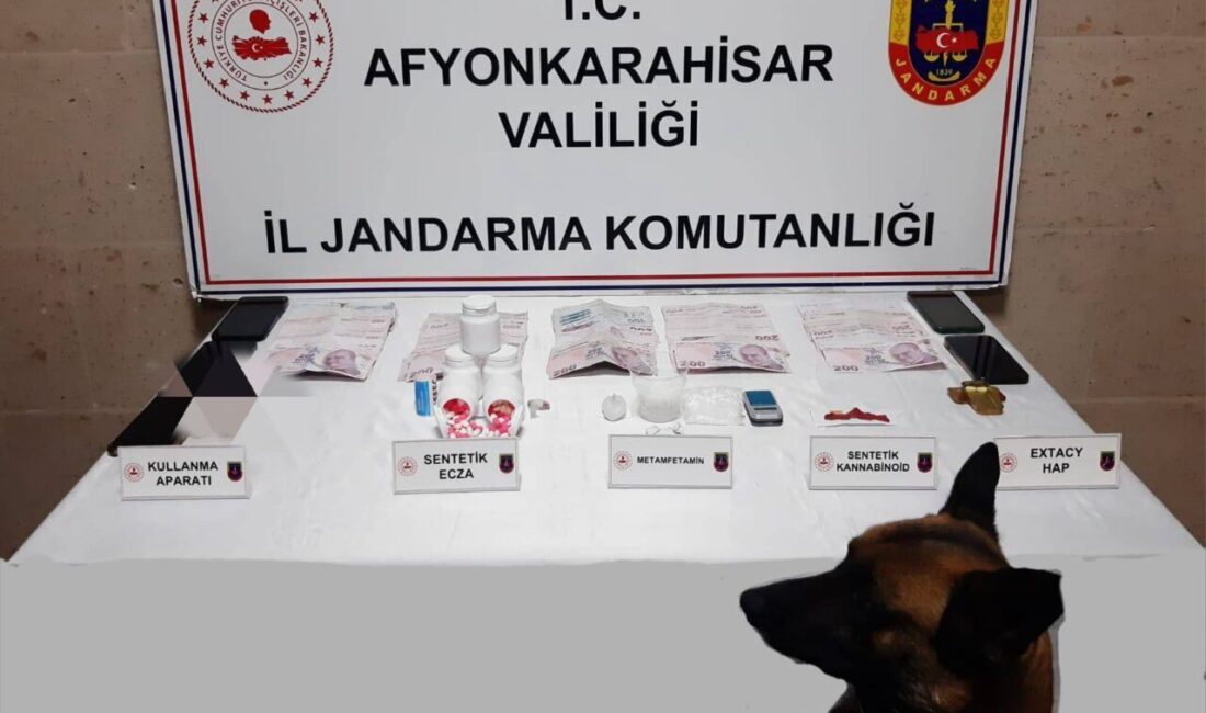 AFYONKARAHİSAR (AA) – Afyonkarahisar'ın İhsaniye ilçesinde düzenlenen uyuşturucu operasyonunda 4