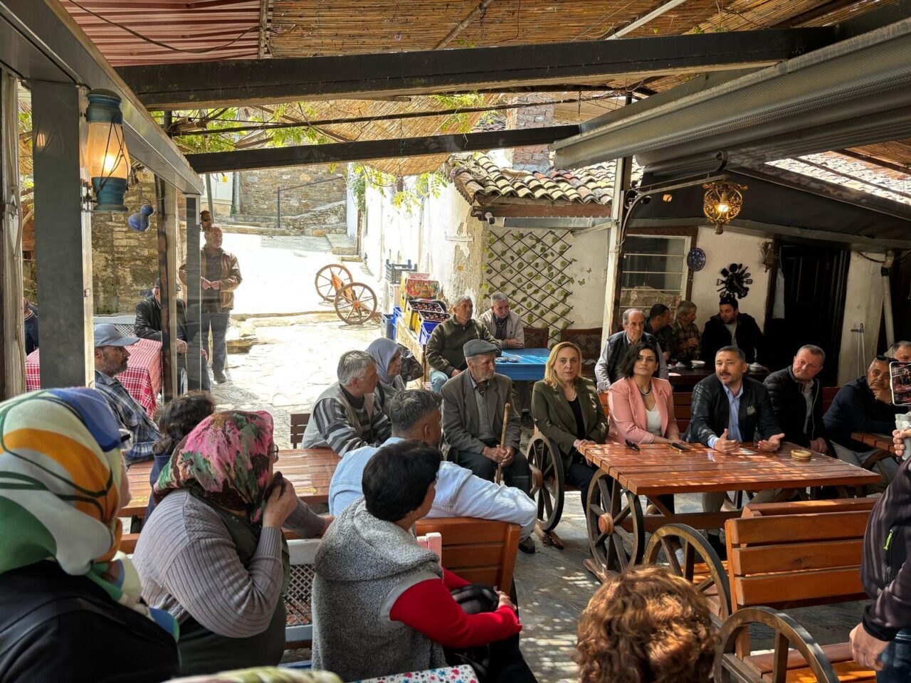 İZMİR (AA) – AK Parti Selçuk İlçe Başkanı Hakan Bayraklı,