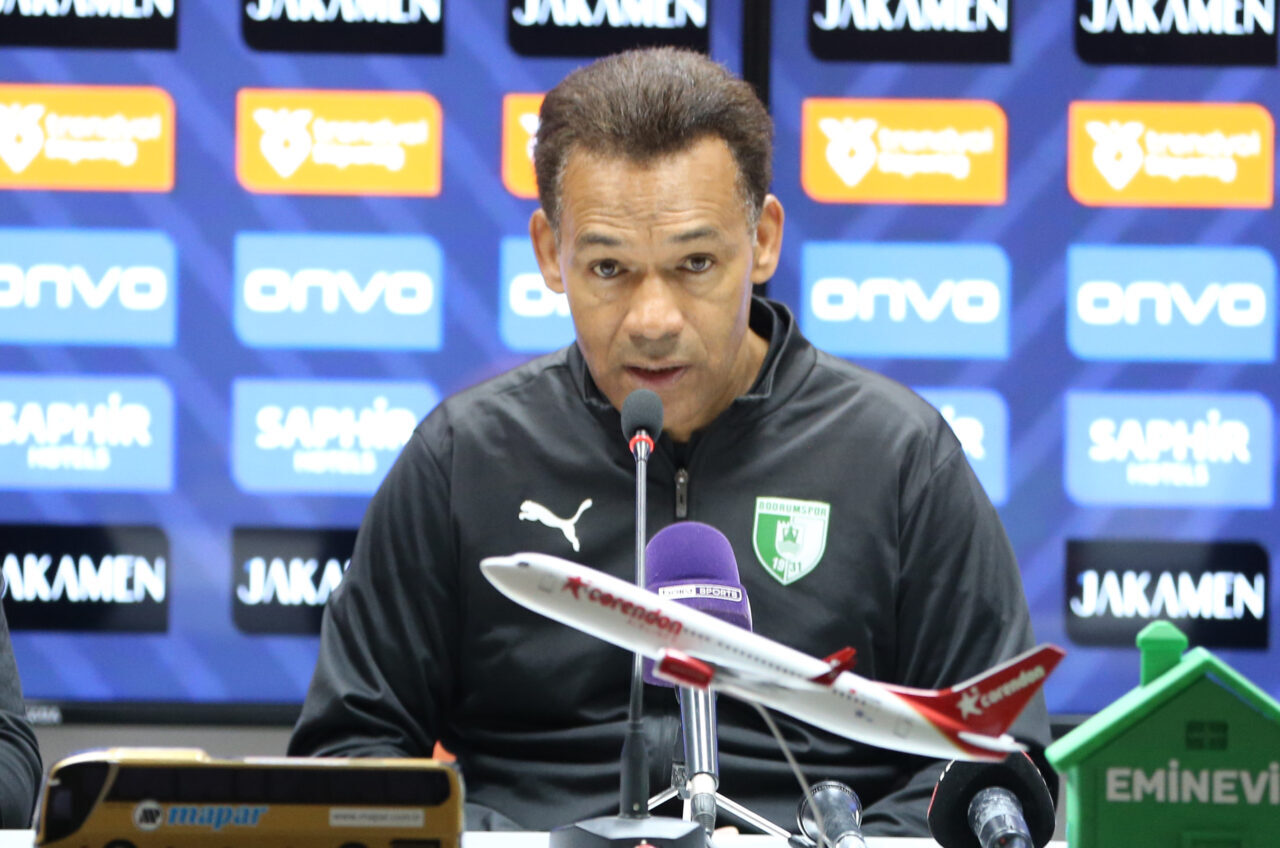 - Corendon Alanyaspor Teknik Direktörü Joao Pereira:
"Rakip takımın ceza sahasına