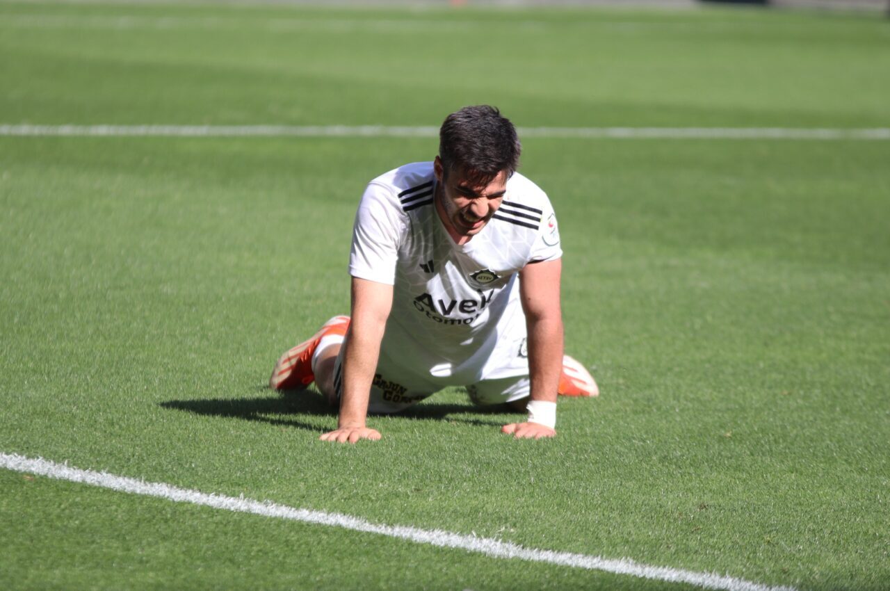 İZMİR (AA) – Nesine 2. Lig Beyaz Grup'ta mücadele eden