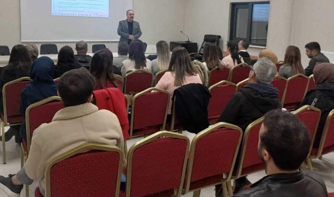 Altıntaş İlçe Milli Eğitim Müdürlüğü tarafından öğretmenlere yönelik Avrupa Birliği