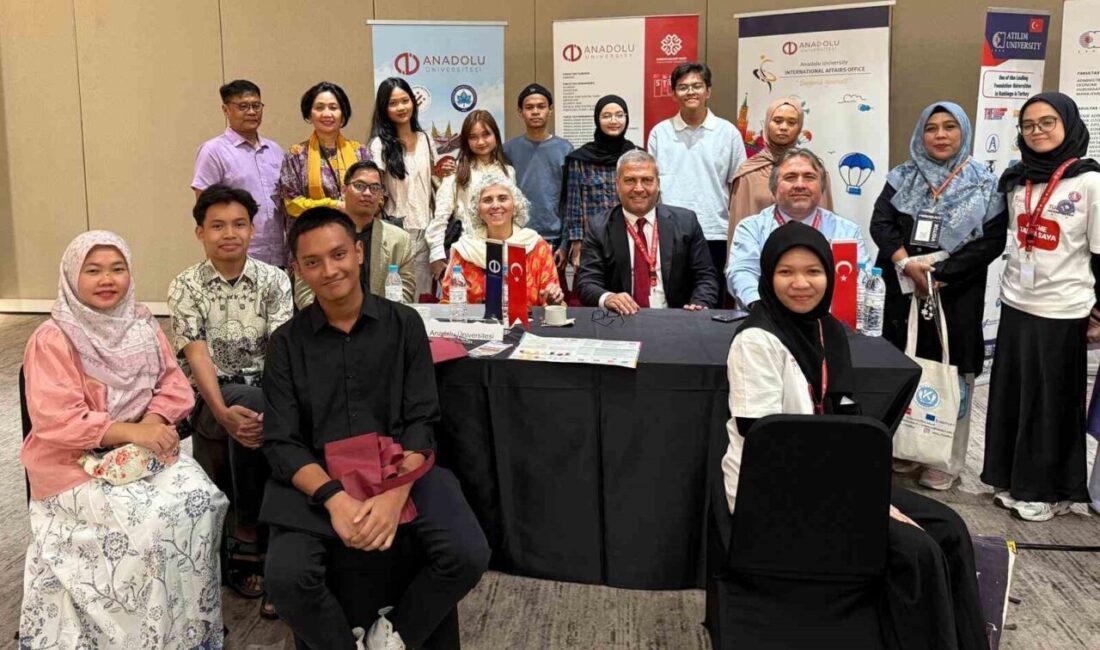 Anadolu Üniversitesi, Endonezya’nın Jakarta ve Medan kentlerinde, Maarif Vakfı’nın organize