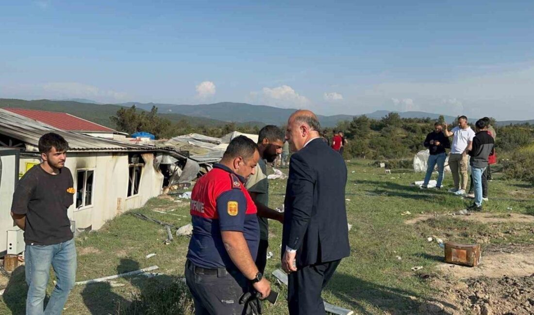 Bilecik’in Osmaneli Belediye Başkanı Bekir Torun, konteyner yangını sonrası alanda