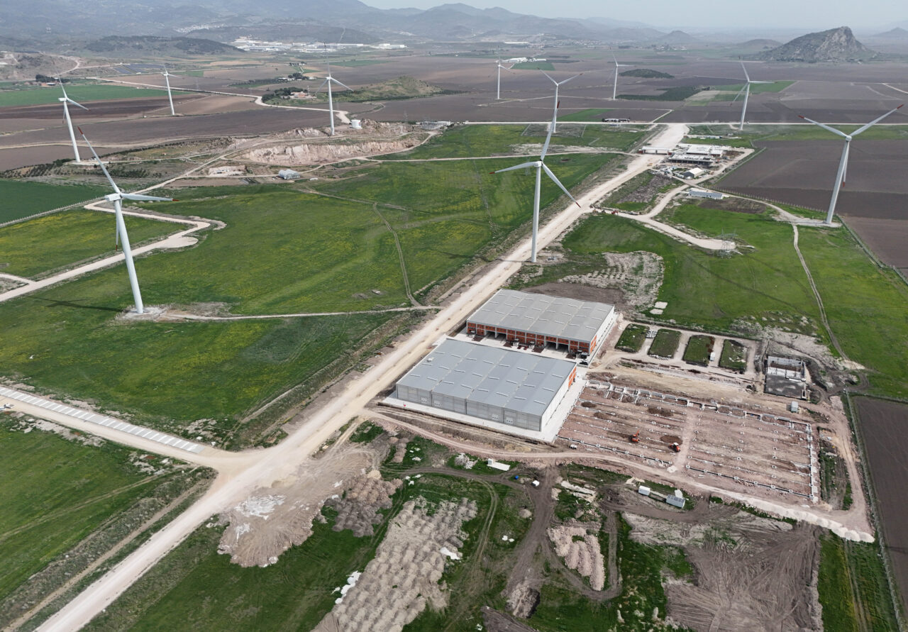 - Türkiye'nin Avrupa'ya açılan kapılarından İzmir'de geçen yıl faaliyete geçen