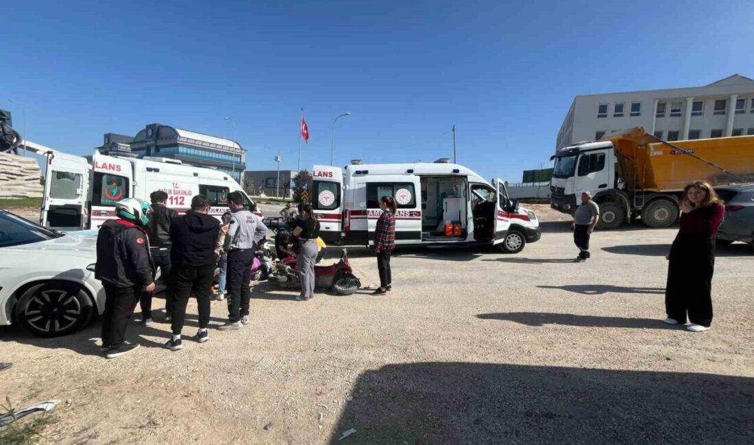 Bilecik’te otomobil ile motosikletin çarpışması sonucu meydana gelen trafik kazasında