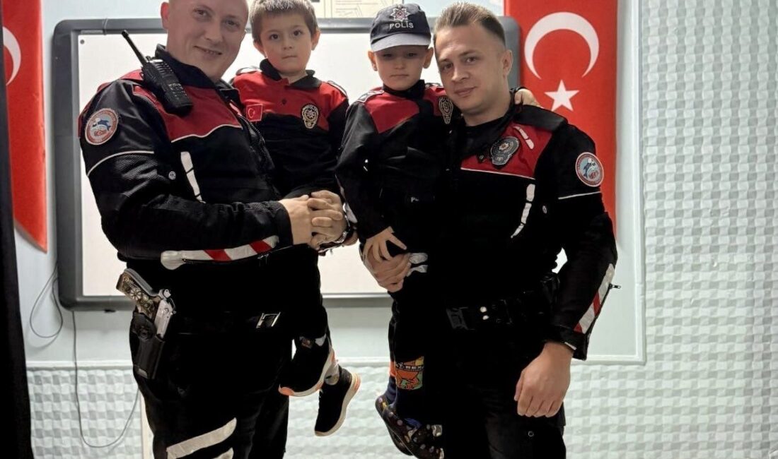 Bilecik’in Bozüyük İlçe Emniyet Müdürlüğü ekipleri, “Polis Sadece Korumaz, Öğretir”