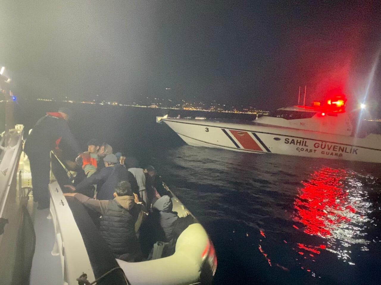 - Göçmen kaçakçısı olduğu iddiasıyla 1 şüpheli gözaltına alındı