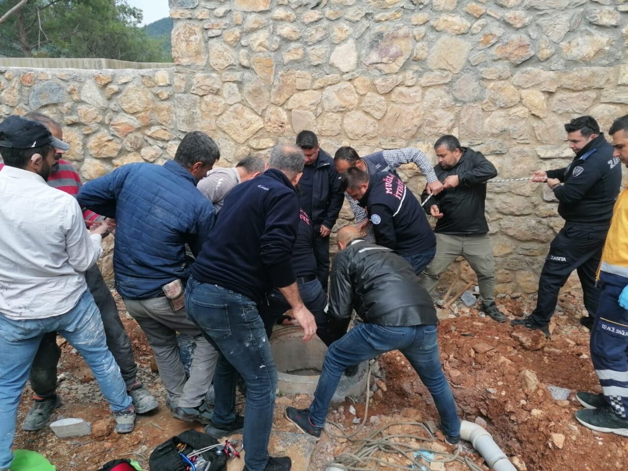 MUĞLA (AA) – Muğla'nın Bodrum ilçesinde 4 metre derinliğindeki beton