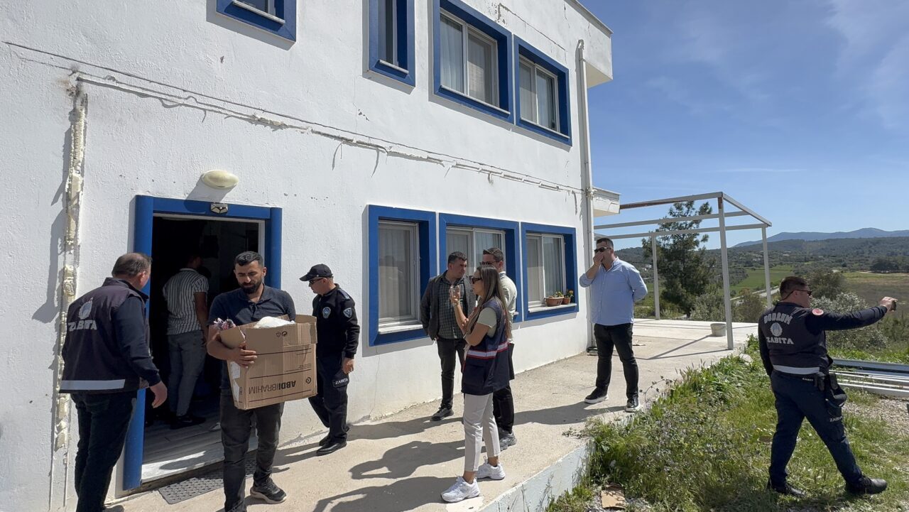 MUĞLA (AA) – Muğla'nın Bodrum ilçesinde hazine arazisine yapılan kaçak