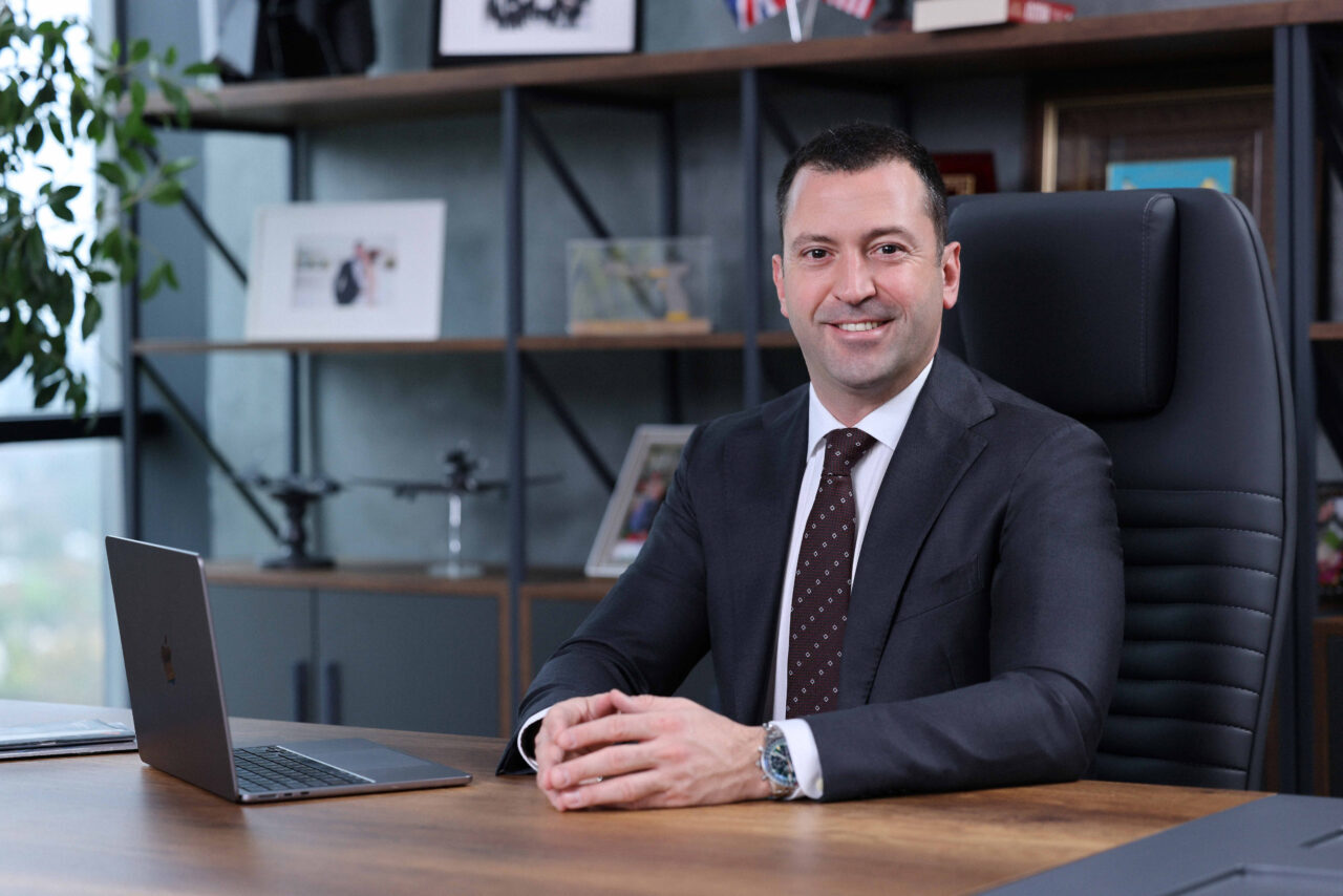 - SYS Grup-CANiK Genel Müdürü Cahit Utku Aral:
- "Hedefimiz, Türkiye'yi