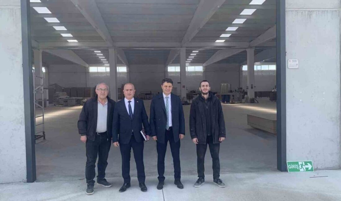 Afyonkarahisar Sandıklı Kaymakamı Önder Çengel, Sandıklı Organize Sanayi Bölgesi’ni (OSB)