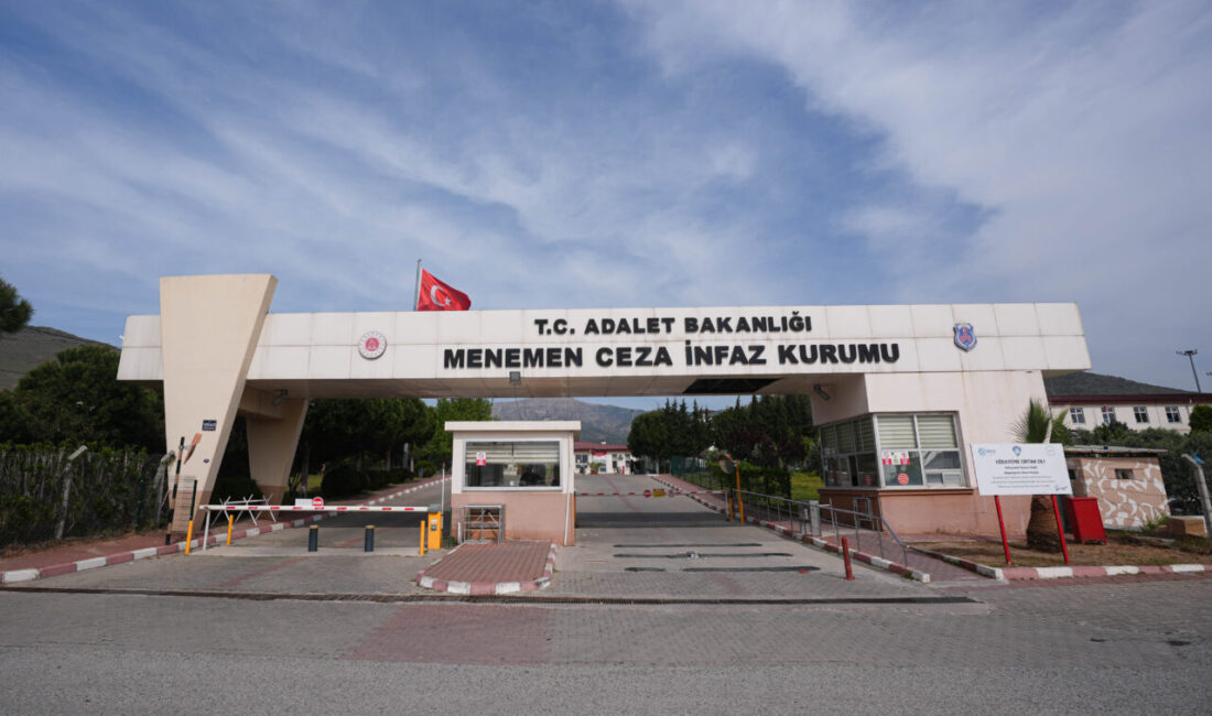 İZMİR (AA) – CHP Genel Başkan Yardımcısı ve Parti Sözcüsü