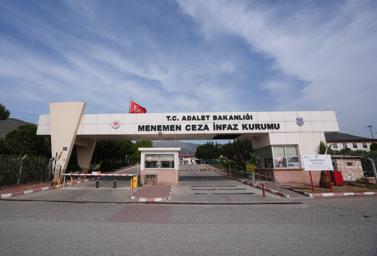 İZMİR (AA) – CHP Genel Başkan Yardımcısı ve Parti Sözcüsü