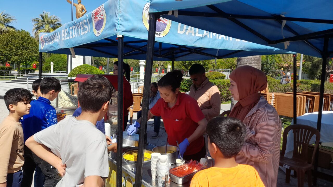 MUĞLA (AA) – Muğla'nın Dalaman ilçesinde, "23 Nisan Ulusal Egemenlik