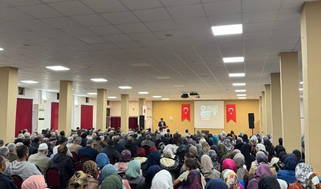 AFYONKARAHİSAR (AA) – Dazkırı'da İlçe Müftülüğünün düzenlediği "Bir konu bir