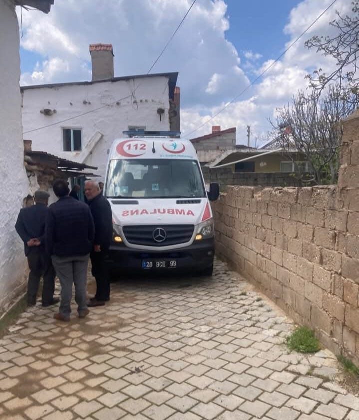 DENİZLİ (AA) – Denizli'nin Tavas ilçesinde sobadan sızan karbonmonoksit gazından