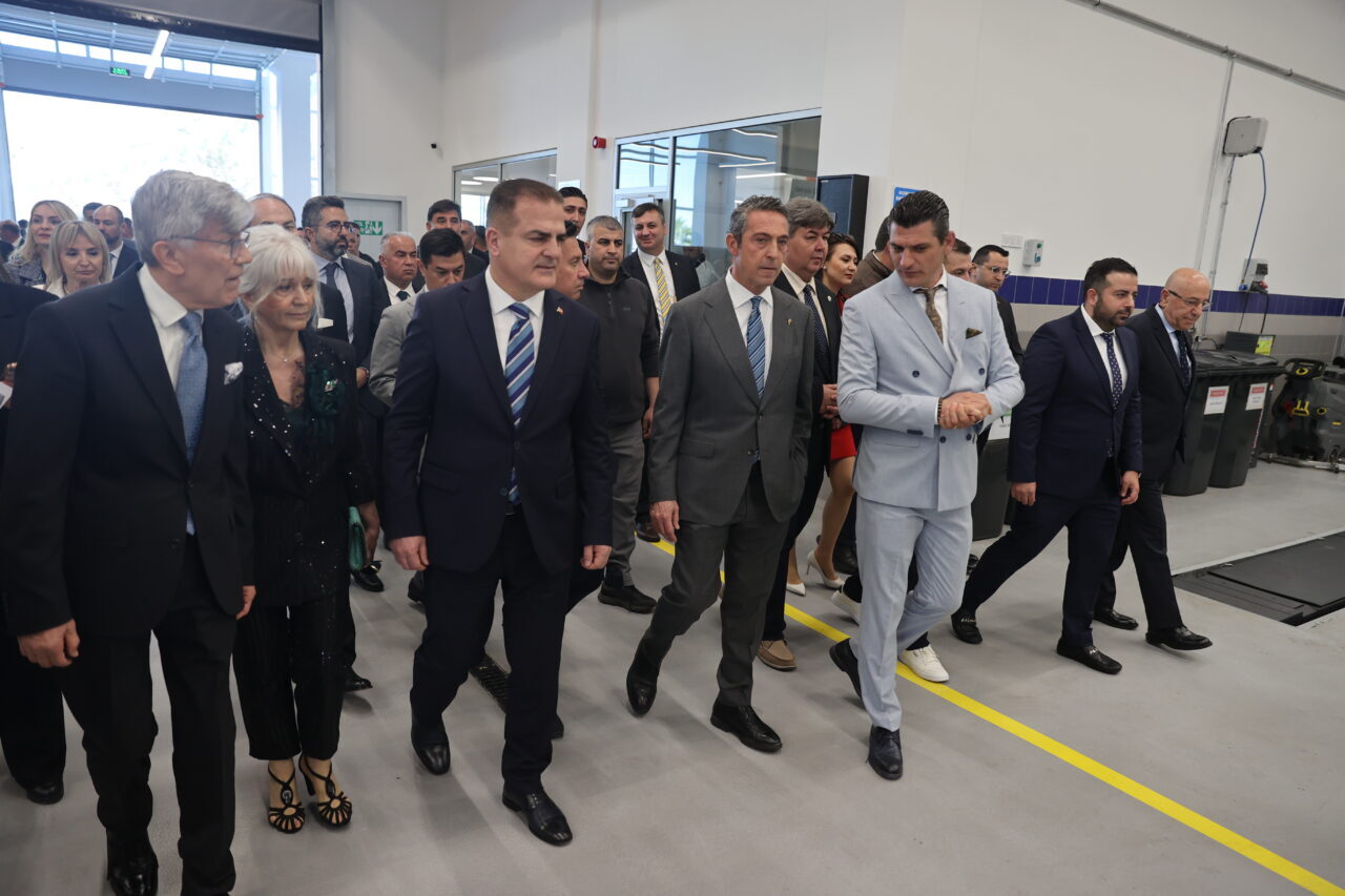 MUĞLA (AA) – Ford Otosan'ın köklü bayilerinden Ford Helvacıoğlu, 43